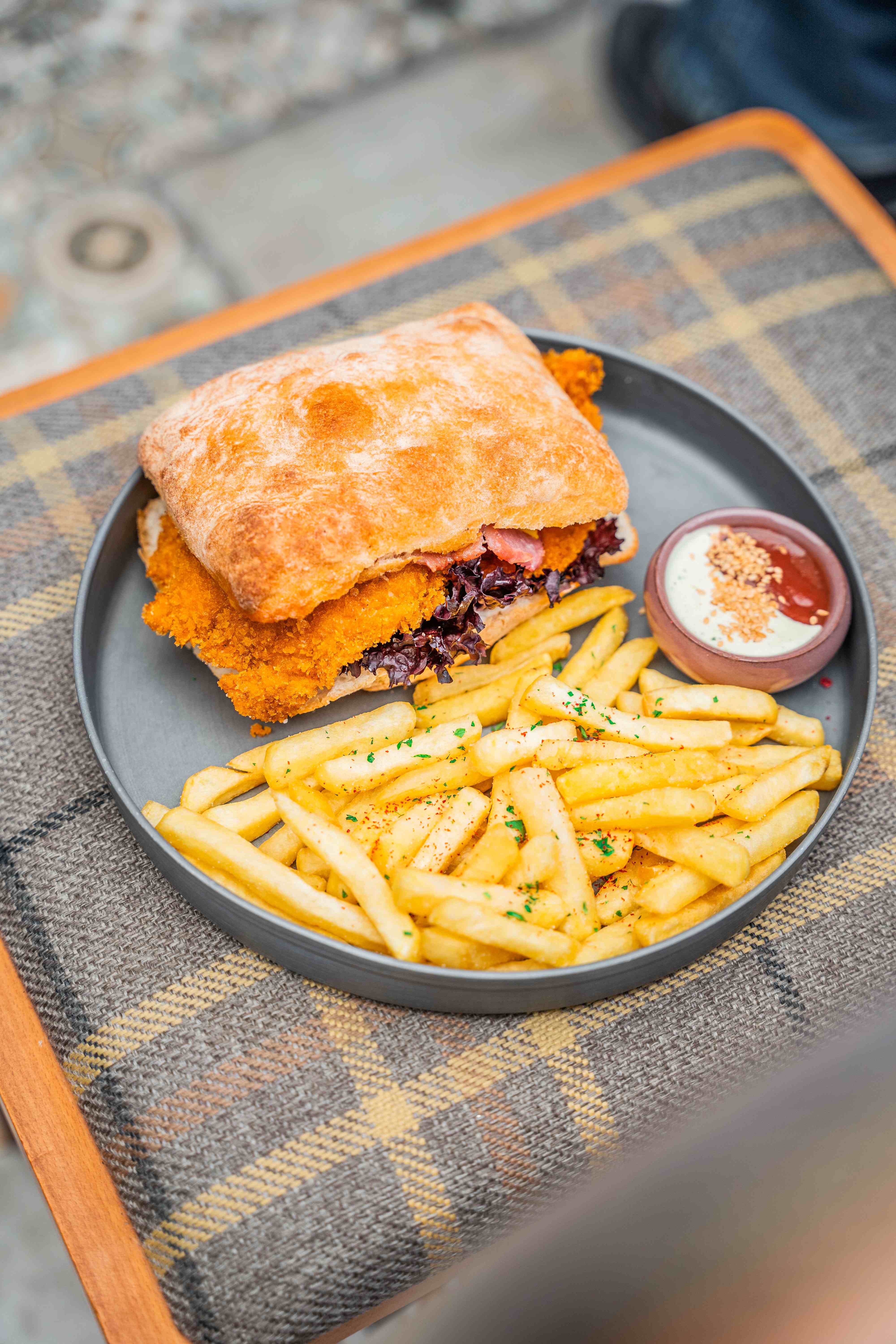 چاپاتا گارلیک چیکن